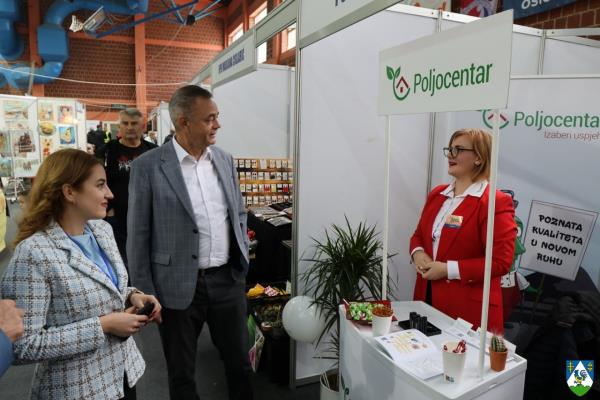 foto/2e1d5157-8118-4eda-af43-61870d288ddc