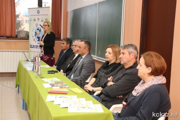 foto/Završna_konferencija_3