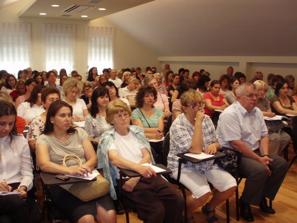 foto/ODRŽANA PREZENTACIJA NOVOG ZAKONA O POREZU NA DODANU VRIJEDNOST